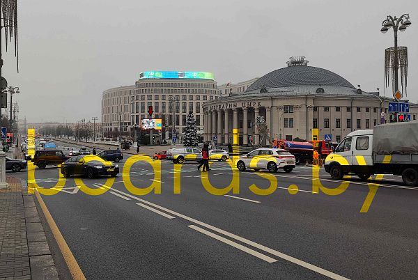 Билборд просп. Независимости, 32 (Белгосцирк)