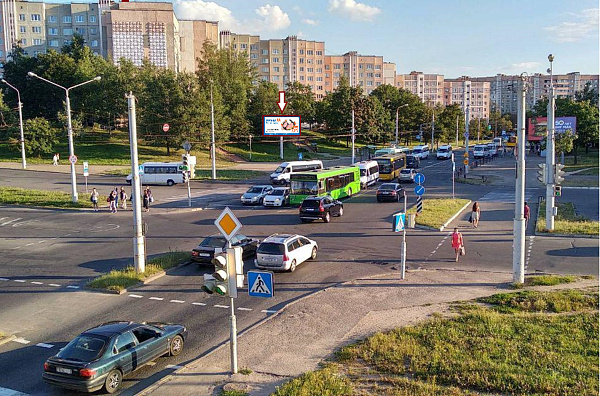 Билборд Мирошниченко, 18/1 ул. (выезд от г-та "Биггз")., призма, ст. А